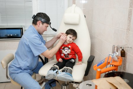 Прием отоларинголога взрослого и детского (лор-врача)